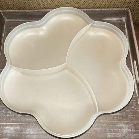 Tupperware Open House Collection - Picture 3 of 12